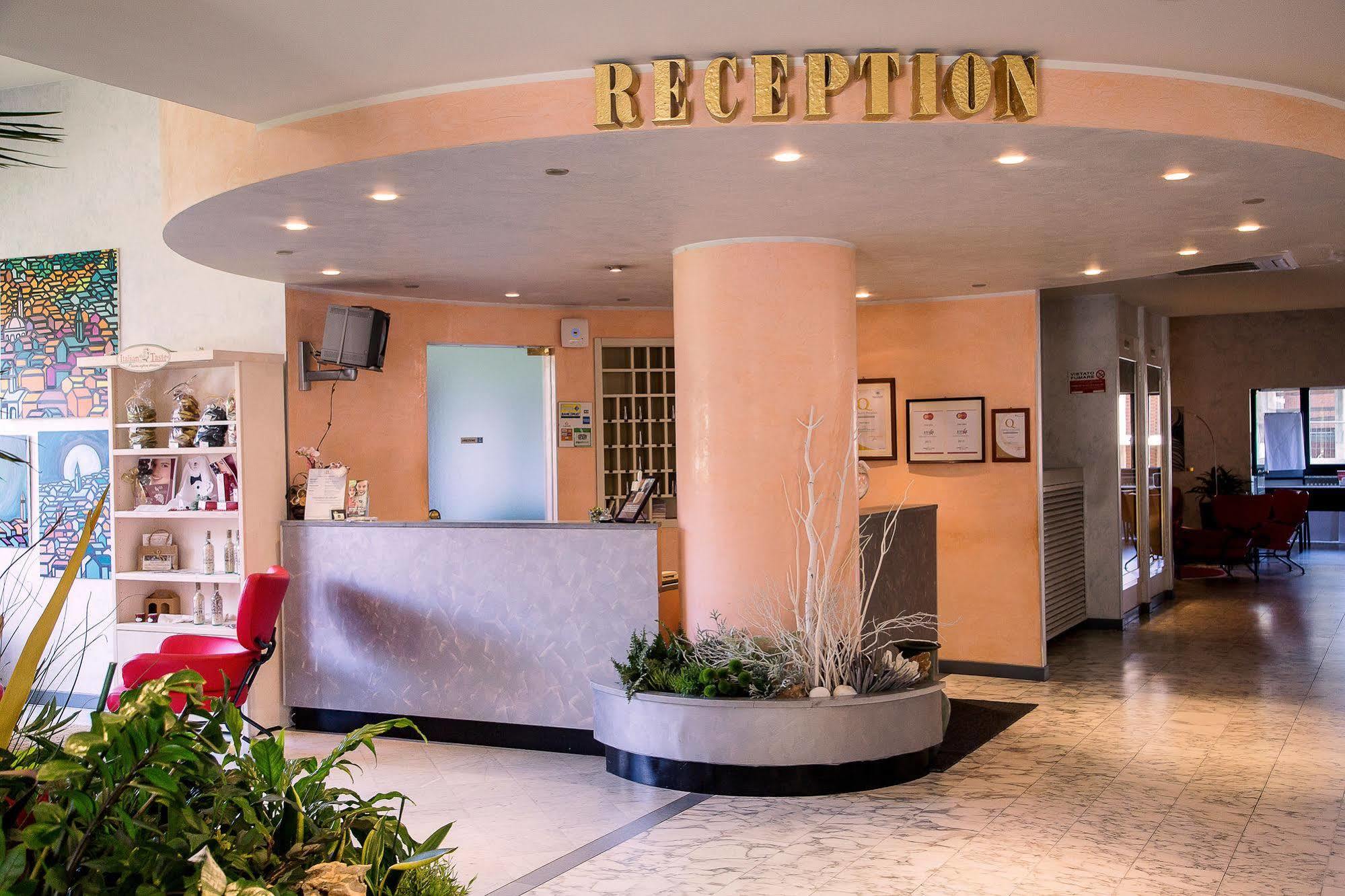Hotel Salera Asti Exterior photo